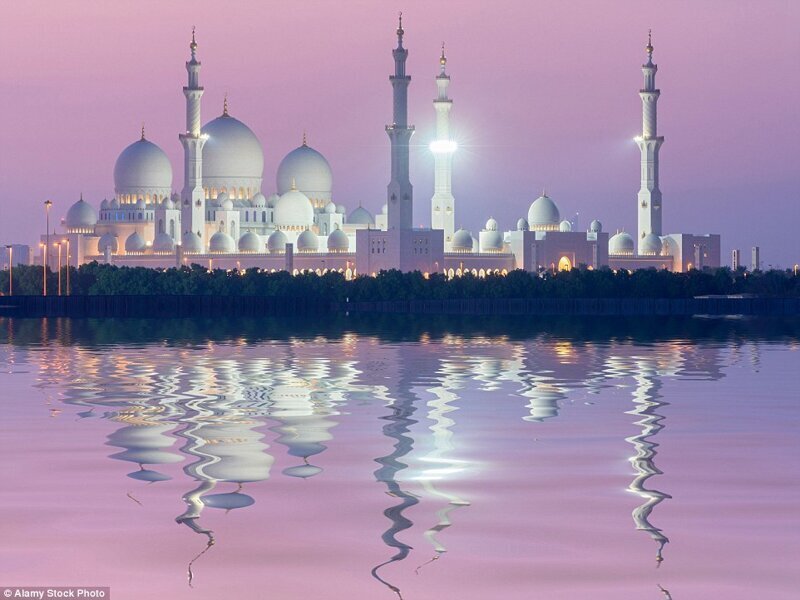 Невероятные купола мечетей со всего мира (10 фото)